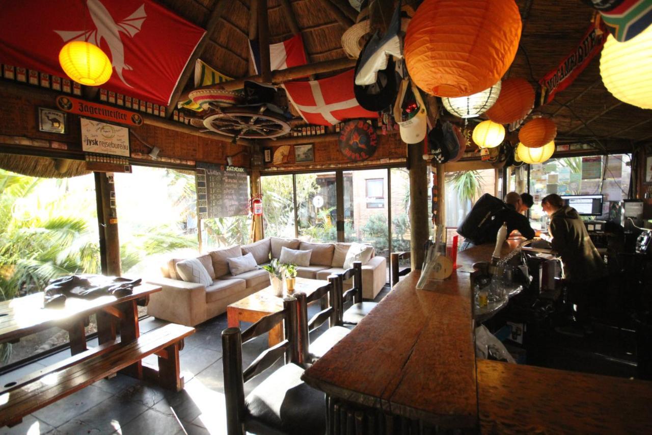 Saltycrax Backpackers And Surf Hostel By Curiocity Bloubergstrand Eksteriør bilde