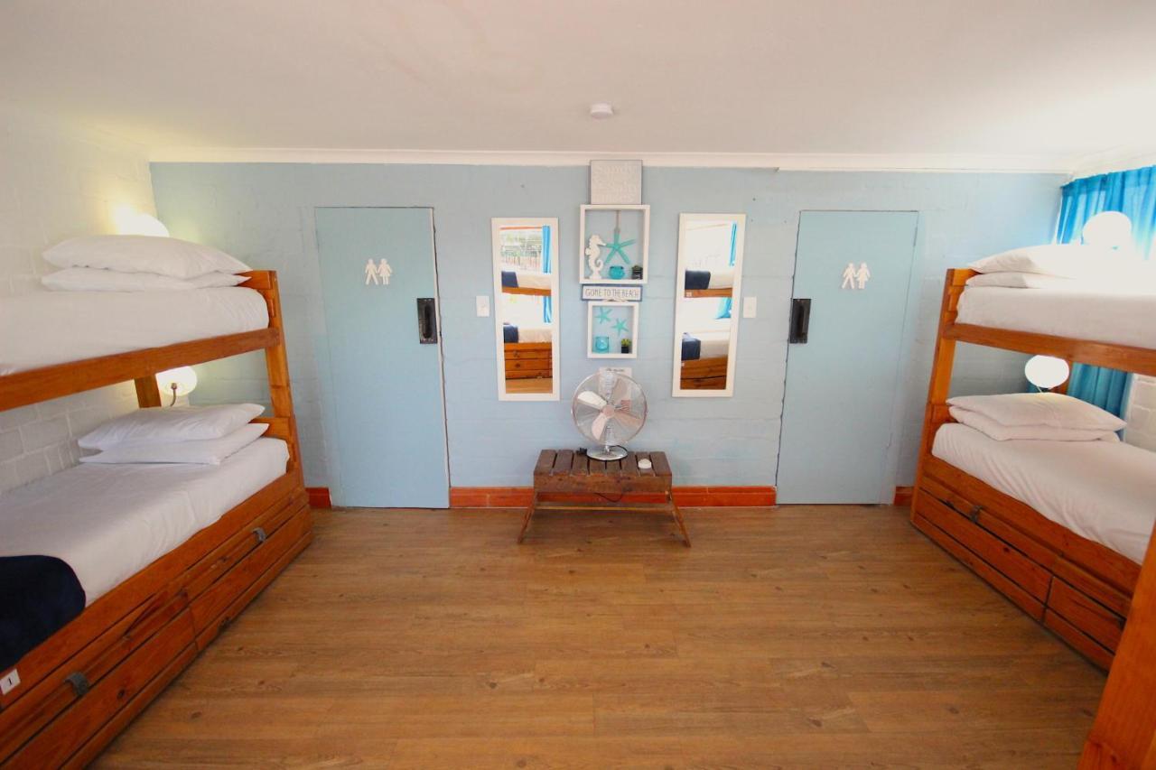 Saltycrax Backpackers And Surf Hostel By Curiocity Bloubergstrand Eksteriør bilde