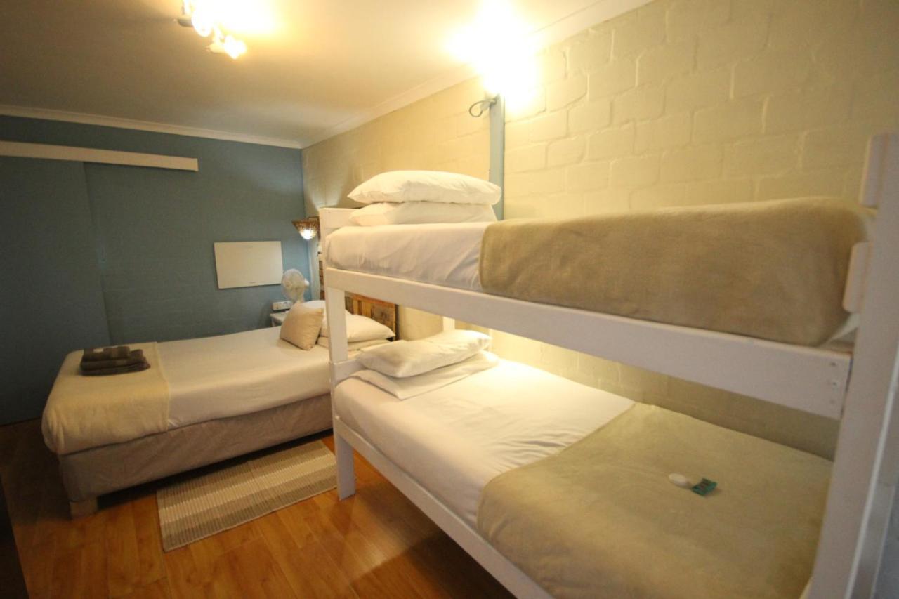 Saltycrax Backpackers And Surf Hostel By Curiocity Bloubergstrand Eksteriør bilde