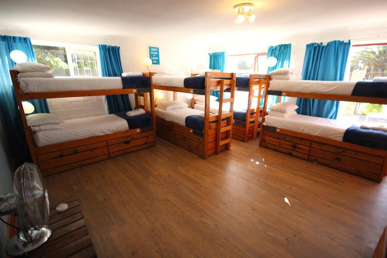 Saltycrax Backpackers And Surf Hostel By Curiocity Bloubergstrand Eksteriør bilde