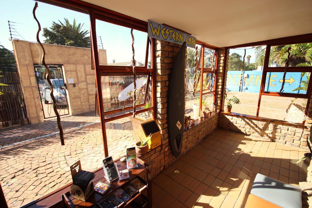 Saltycrax Backpackers And Surf Hostel By Curiocity Bloubergstrand Eksteriør bilde