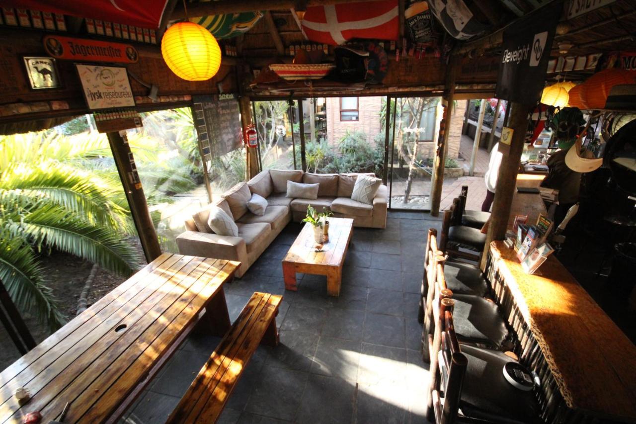 Saltycrax Backpackers And Surf Hostel By Curiocity Bloubergstrand Eksteriør bilde